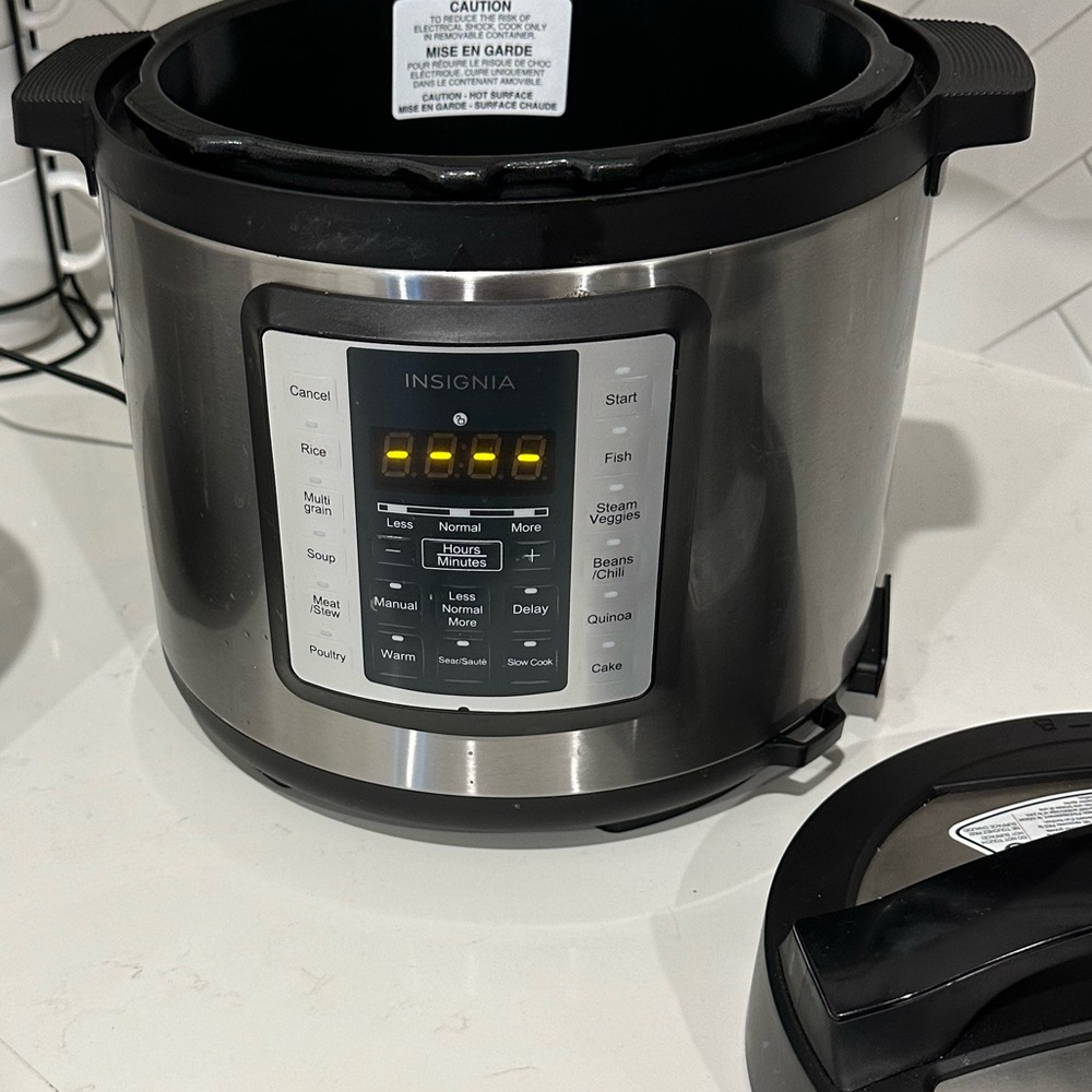 COPY - Insignia™ - 6qt Multi-Function Pressure Cooker